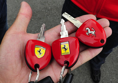 Duplikat Kunci Immobilizer Mobil Ferrari 0852-6743-2551